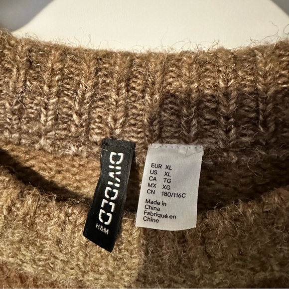 H&M Patterned Sweater - Picture 2 of 5